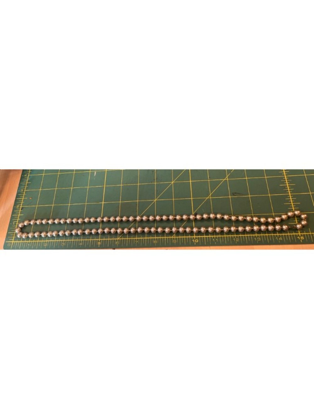 Majorica Simulated Pearl Necklace 30-Inch Strand Silver  Pearls & Red Box VTG - Picture 5 of 11